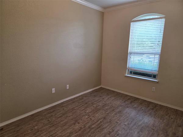 233 Eagle Owl LOOP, Leander, TX 78641