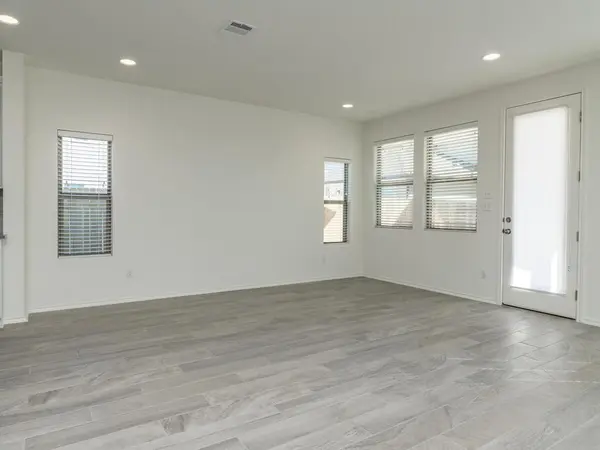 9113 Garnet DR, Austin, TX 78729