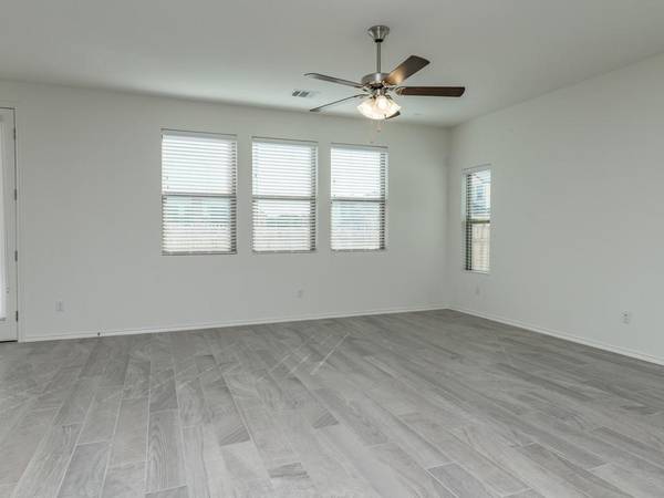 9113 Garnet DR, Austin, TX 78729