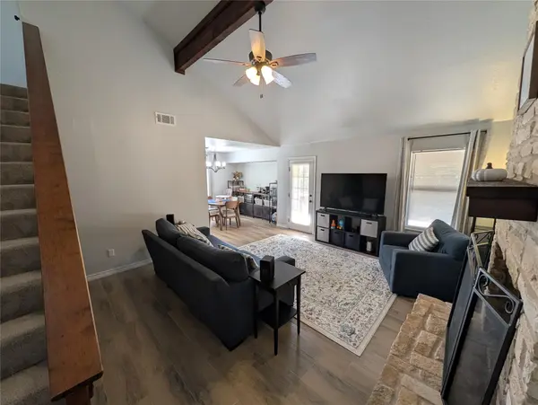 1802 Wagon Gap DR, Round Rock, TX 78681