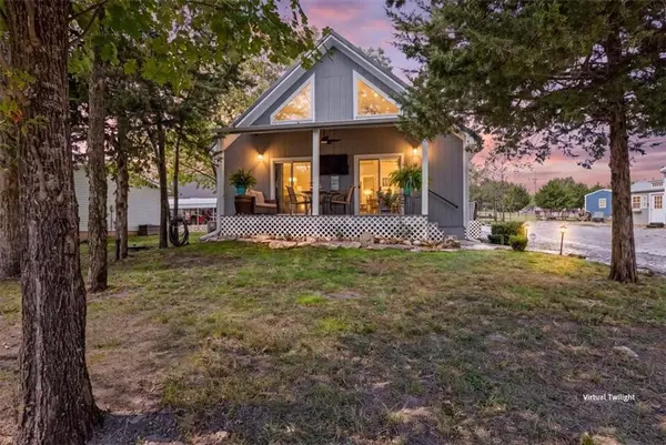 17 Timber Valley DR, Linn Valley, KS 66040