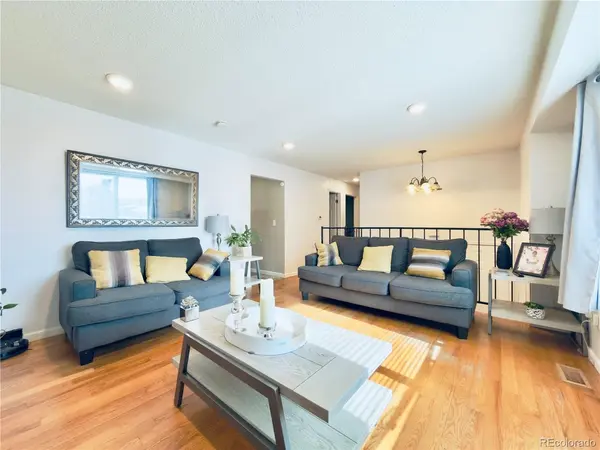 2879 S Memphis, Aurora, CO 80013