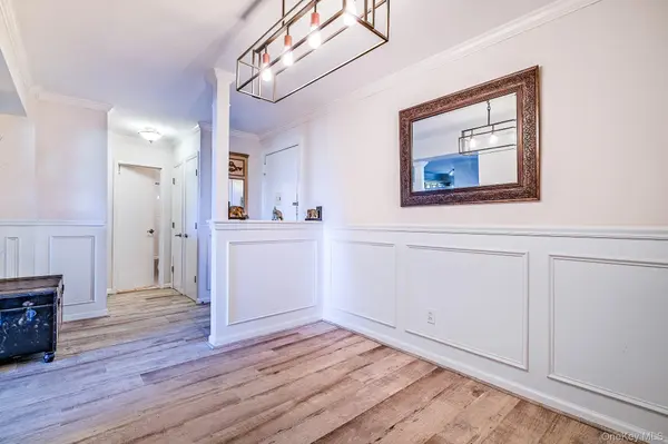 25 Stewart PL #418, Mount Kisco, NY 10549