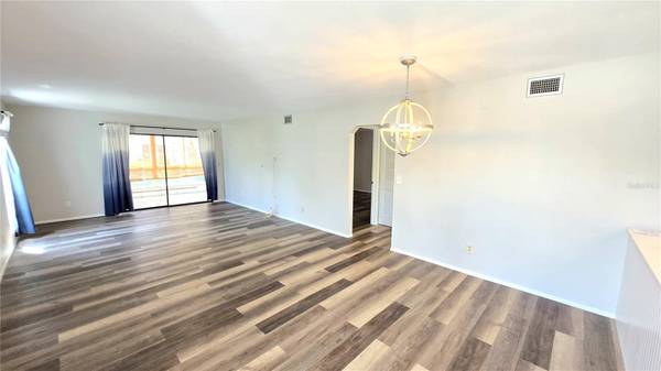 5400 34TH ST W #C7, Bradenton, FL 34210