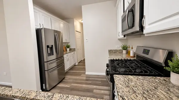 1216 N Brookdale DR #1216, Carpentersville, IL 60110