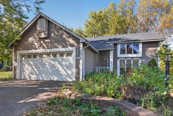 2578 Copper Cliff TRL, Woodbury, MN 55125
