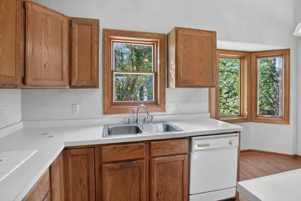 2578 Copper Cliff TRL, Woodbury, MN 55125