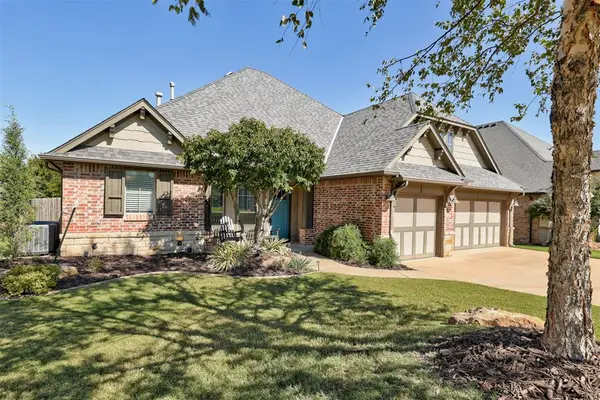 533 Newport Bridge DR, Edmond, OK 73034