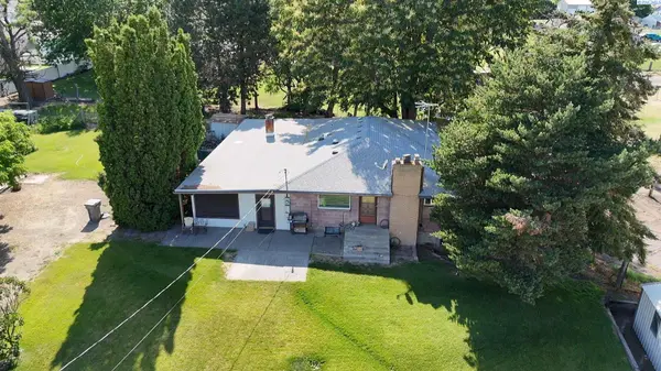 302 E 23rd Ave, Kennewick, WA 99337