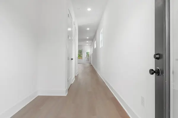 196A Queen Ave, Nashville, TN 37207