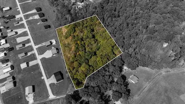330 Emma Kay Lane, Clifton, TN 38425