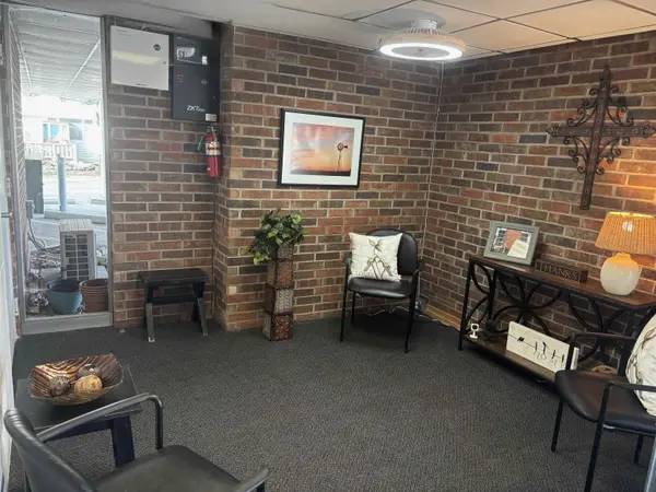 330 W Central Ave, El Dorado, KS 67042