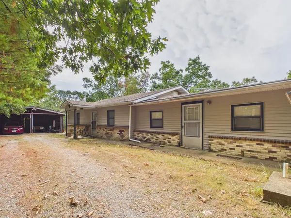 12114 State Hwy Ad, Mountain Grove, MO 65711
