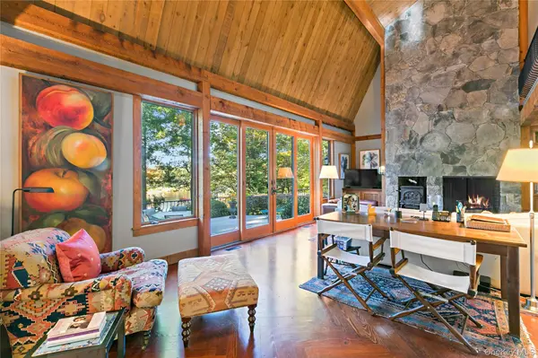 715 Farmers Mills RD, Carmel, NY 10512