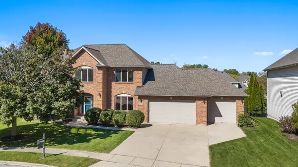 1039 Wellington CT, Sycamore, IL 60178