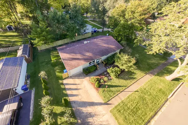 324 Birchwood LN, Dekalb, IL 60115