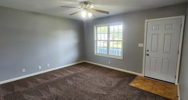 1126 Keith Ave, Oak Grove, KY 42262