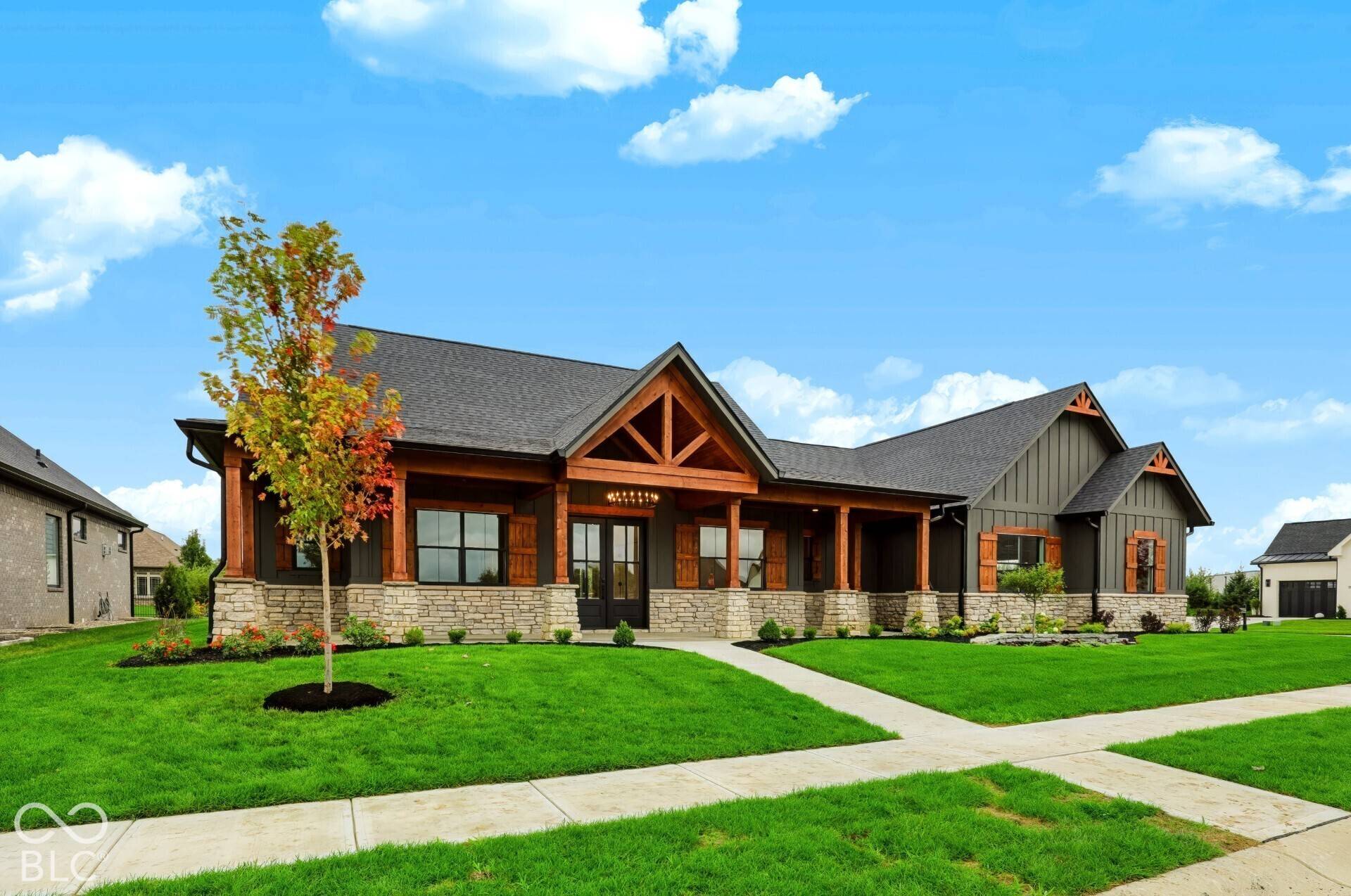 739 Beechtree LN, Franklin, IN 46131