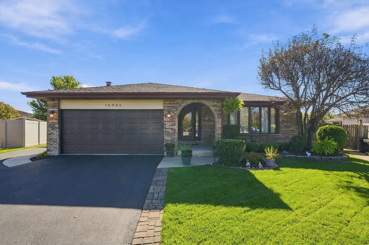 16042 85th CT, Tinley Park, IL 60487