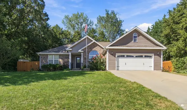 1009 Brierwood DR, Manhattan, KS 66502