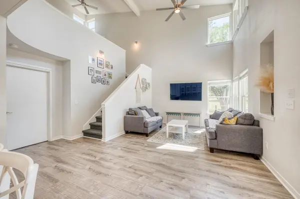 847 Pecan Ln, Cottonwood Shores, TX 78657