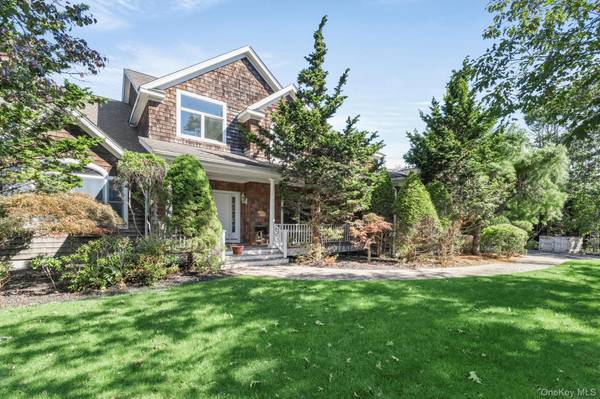 67 Corbett DR, East Quogue, NY 11942
