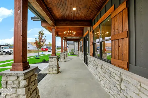 739 Beechtree LN, Franklin, IN 46131