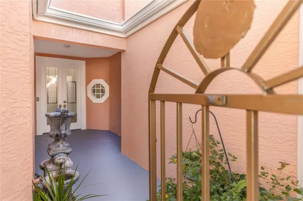 8023 SAINT ANDREWS WAY, Mount Dora, FL 32757