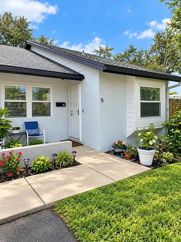 366 47TH AVE N #5, St Petersburg, FL 33703