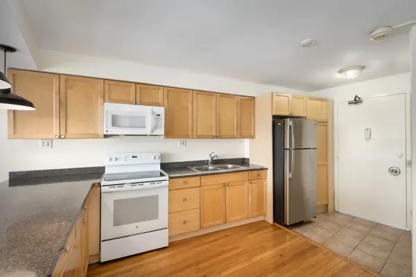 300 N STATE ST #4735, Chicago, IL 60654