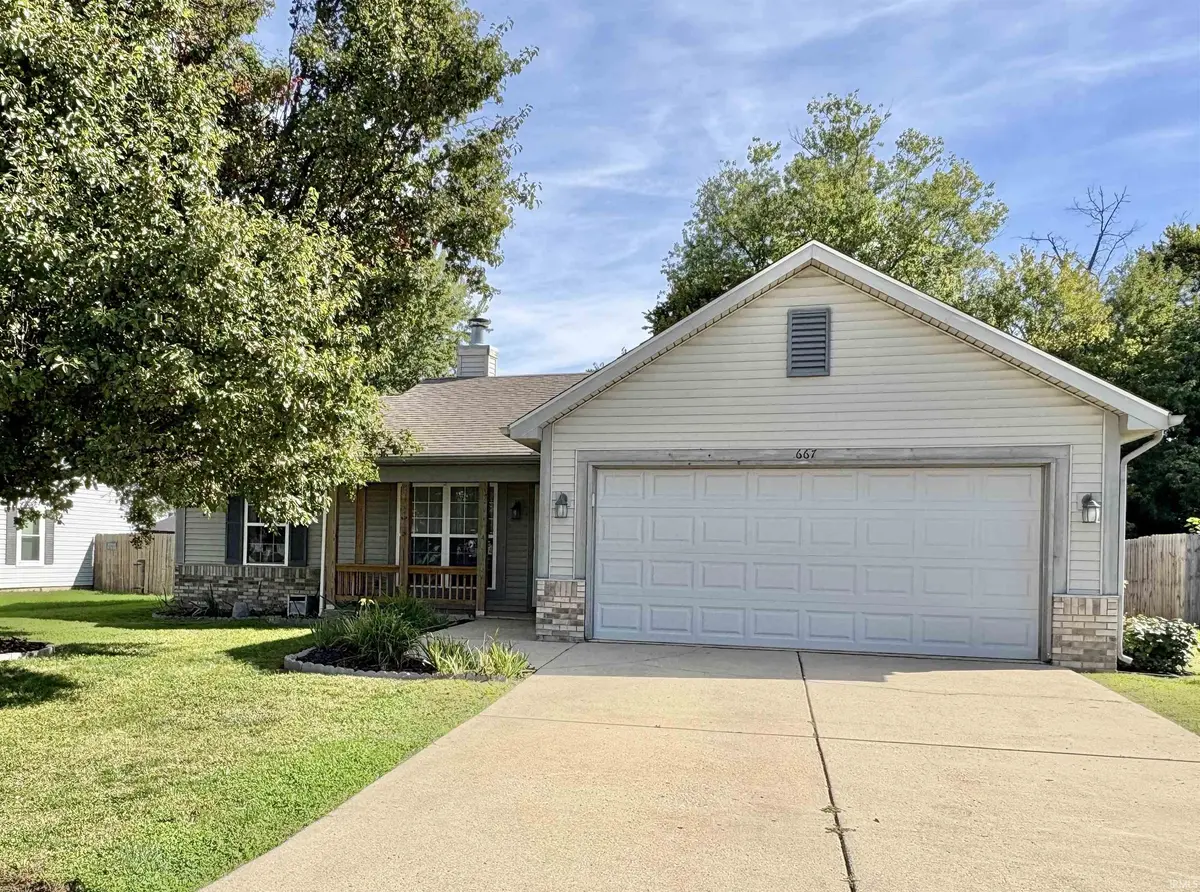 667 Harrison CIR, Dayton, IN 47941