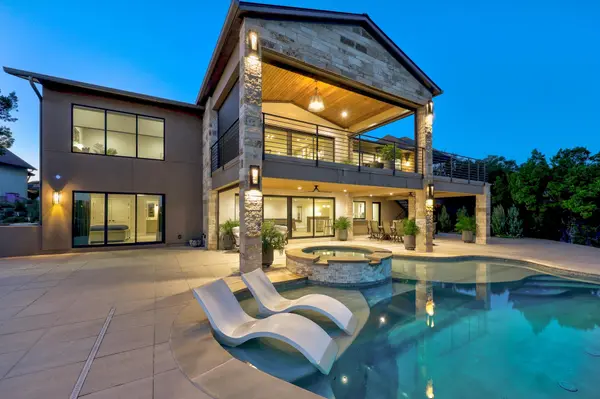 347 Venture BLVD S, Point Venture, TX 78645
