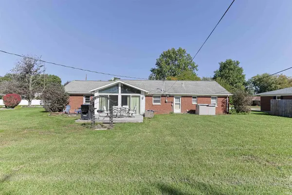 19080 Sundale DR, South Bend, IN 46614-5844
