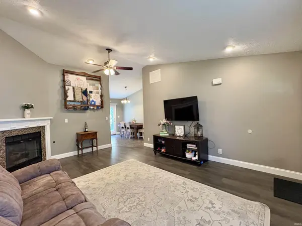 667 Harrison CIR, Dayton, IN 47941
