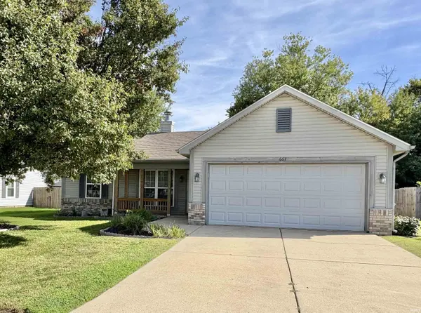 667 Harrison CIR, Dayton, IN 47941