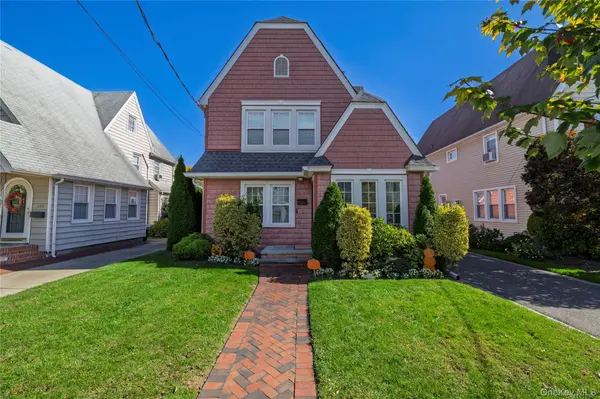 129 Southard AVE, Rockville Centre, NY 11570
