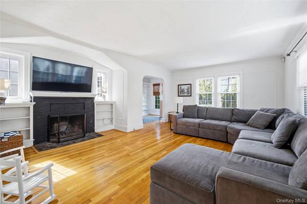 129 Southard AVE, Rockville Centre, NY 11570