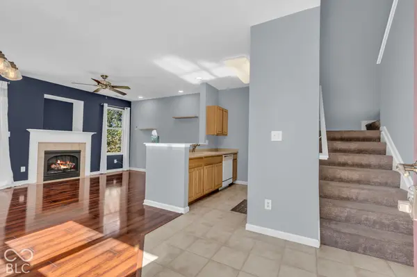 6250 Bishops Pond LN, Indianapolis, IN 46268