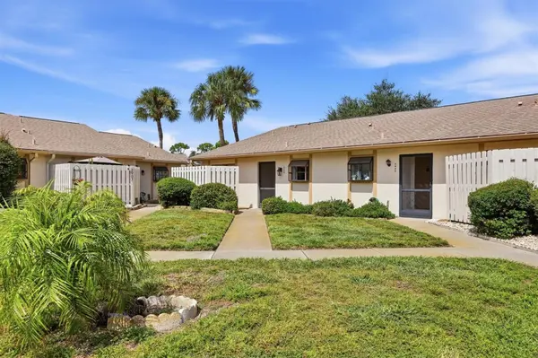 2906 63RD ST W #206, Bradenton, FL 34209