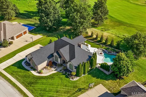 348 Forest Oaks DR, Caseyville, IL 62232