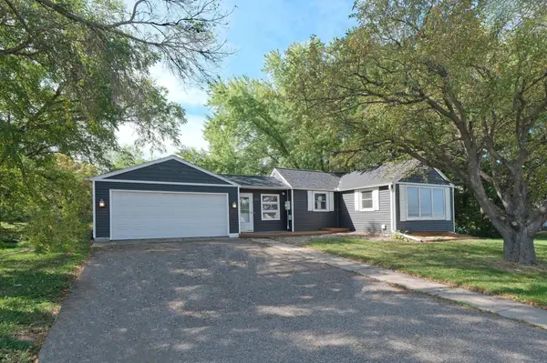 575 Hamel RD, Medina, MN 55340