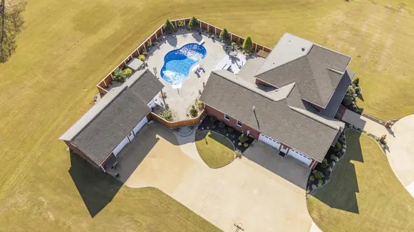 280 NELLIE LN, Savannah, TN 38372
