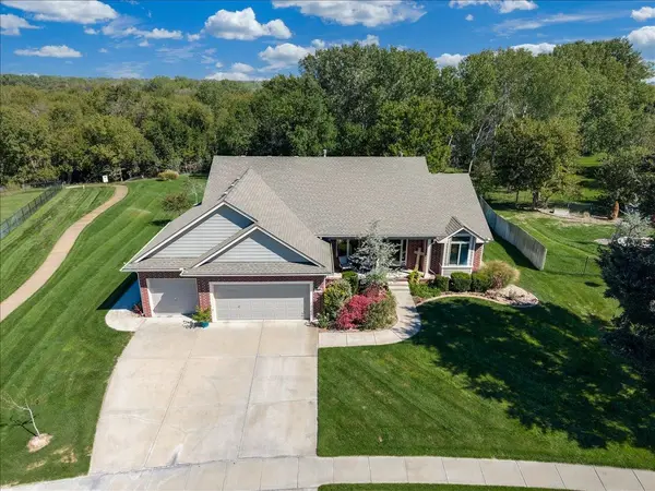 8022 W Palmetto St, Wichita, KS 67205
