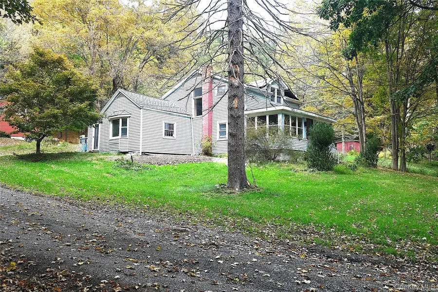 1391 County Route 7, Ancram, NY 12502