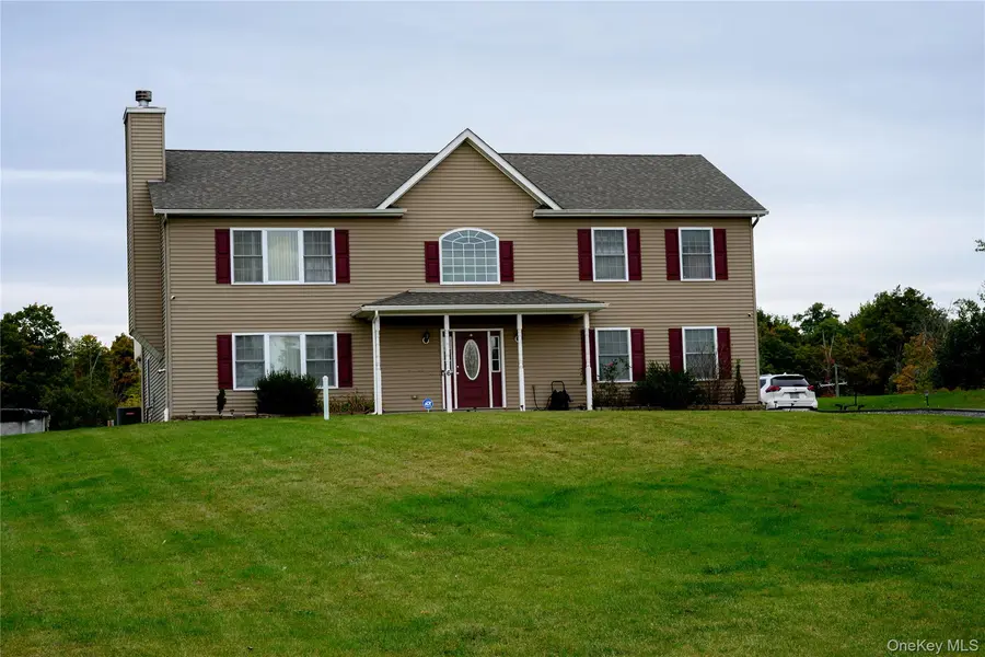 6 Beverly RD, Middletown, NY 10940