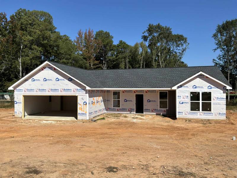210 Cedar LN, Pacolet, SC 29372