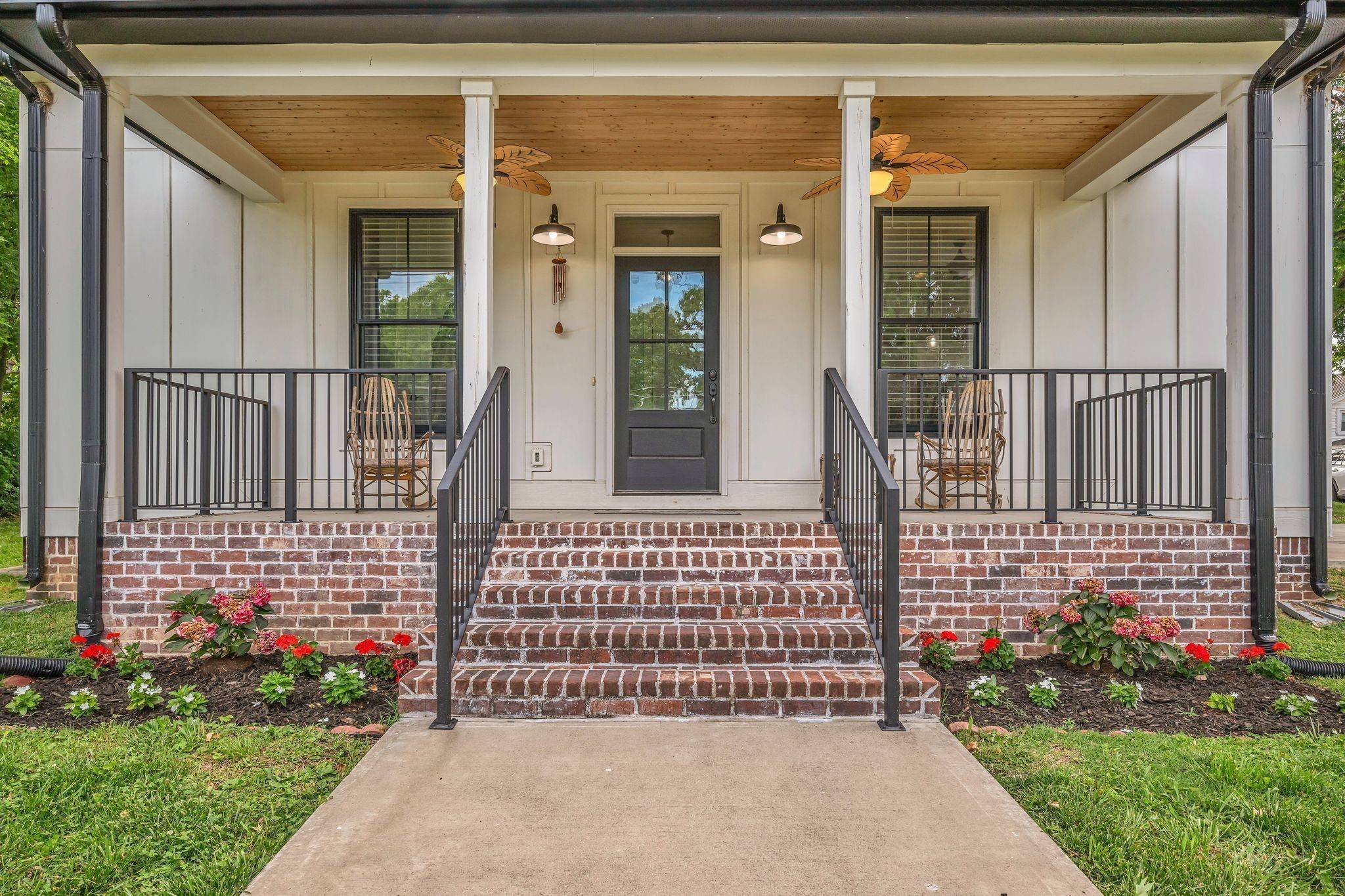 219 McCreary Heights, Dickson, TN 37055