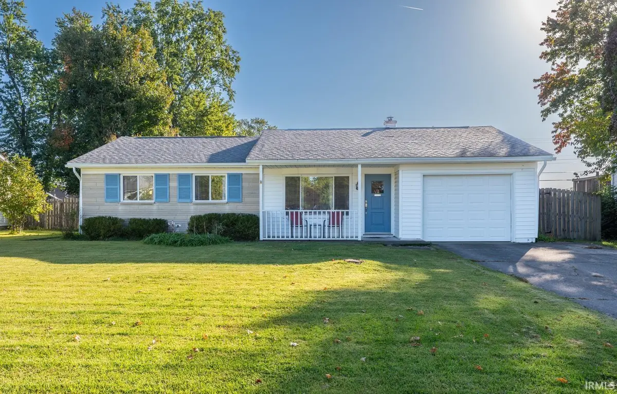 541 S Village DR, Bloomington, IN 47403