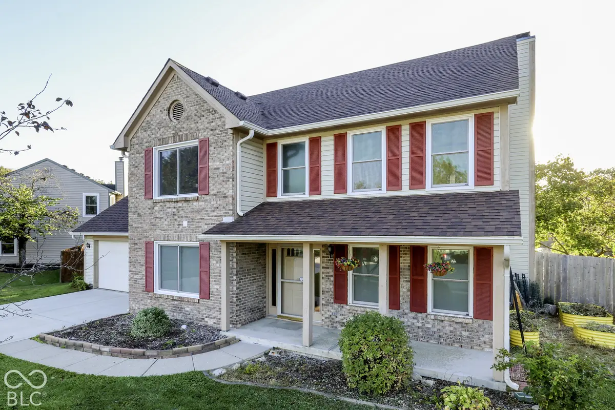 5845 Iron Oaks CT, Indianapolis, IN 46237