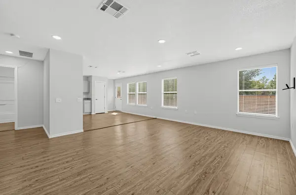 7433 Aspen Brook DR, Austin, TX 78744